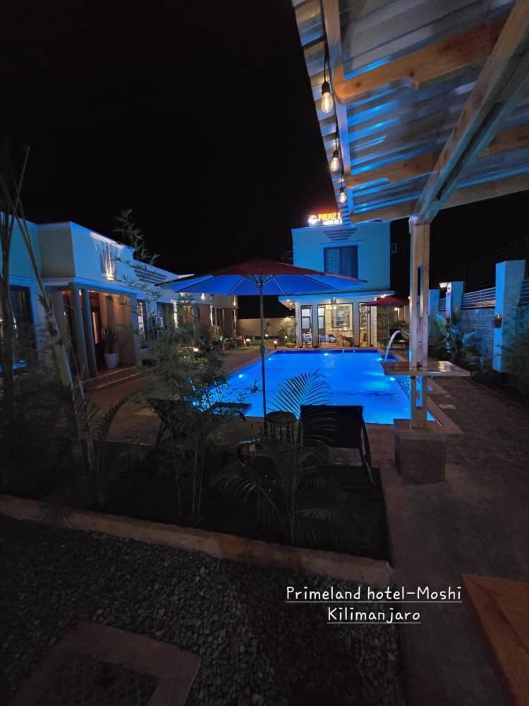 Primeland Hotel Moshi Ngoại thất bức ảnh