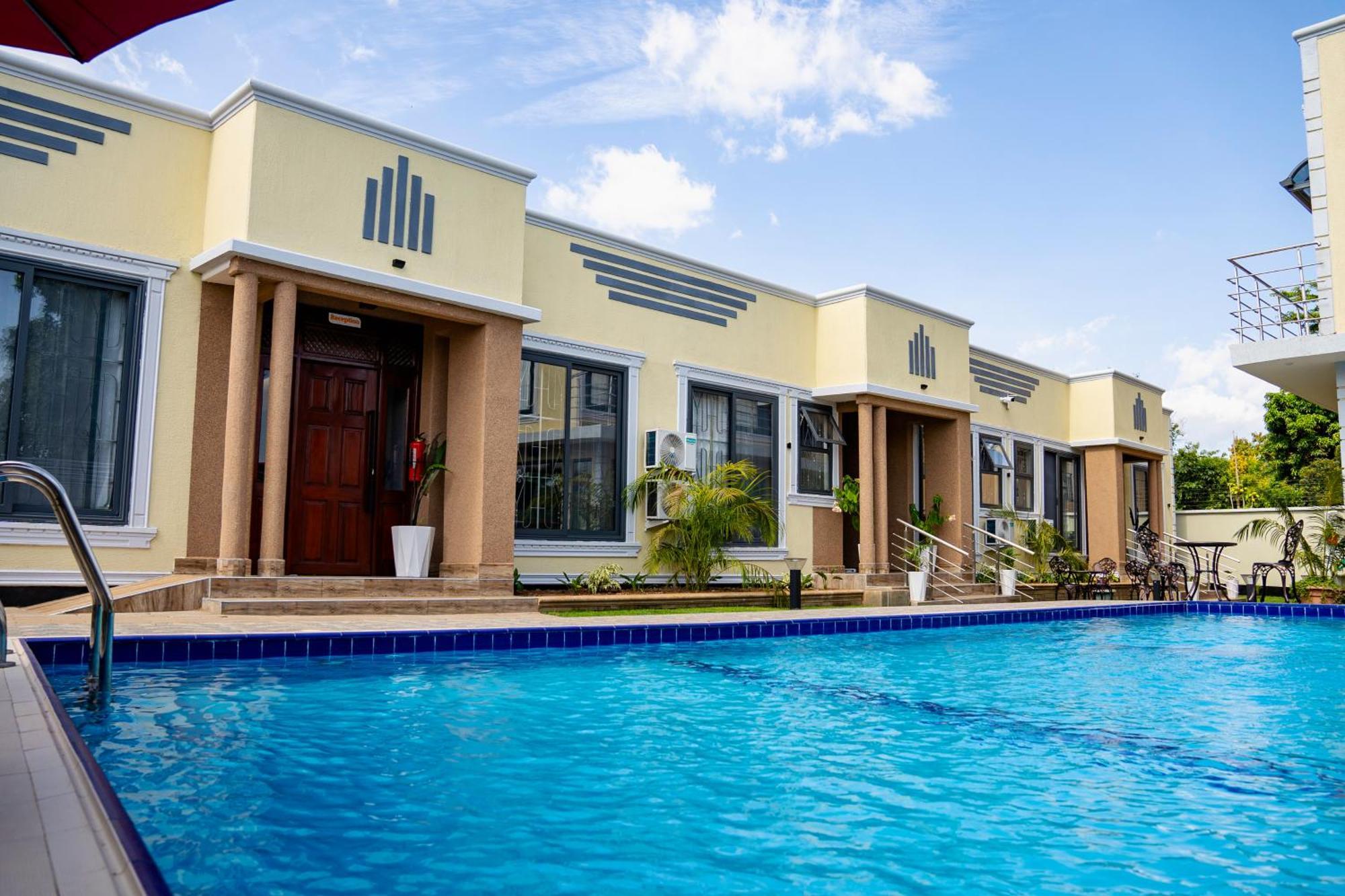 Primeland Hotel Moshi Ngoại thất bức ảnh